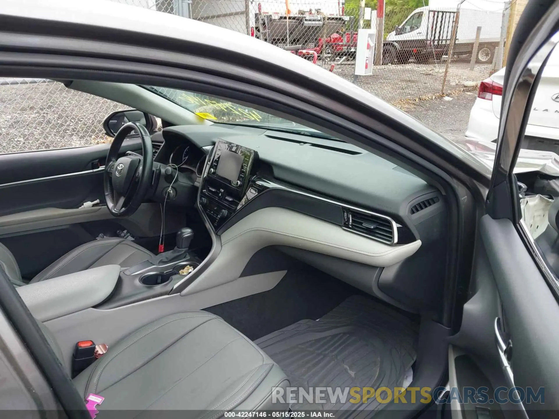 5 fotografías del automóvil dañado 4T1G11AK7MU435108 TOYOTA CAMRY 2021