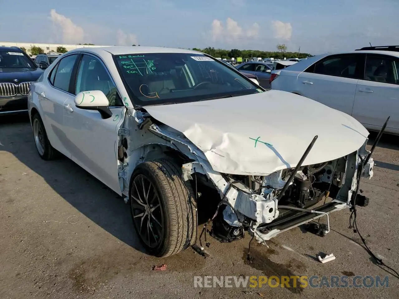 1 fotografías del automóvil dañado 4T1G11AK7MU439854 TOYOTA CAMRY 2021