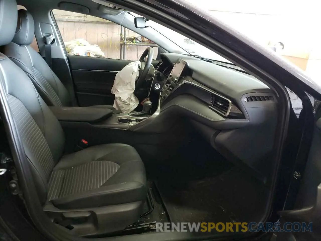 5 fotografías del automóvil dañado 4T1G11AK7MU483756 TOYOTA CAMRY 2021