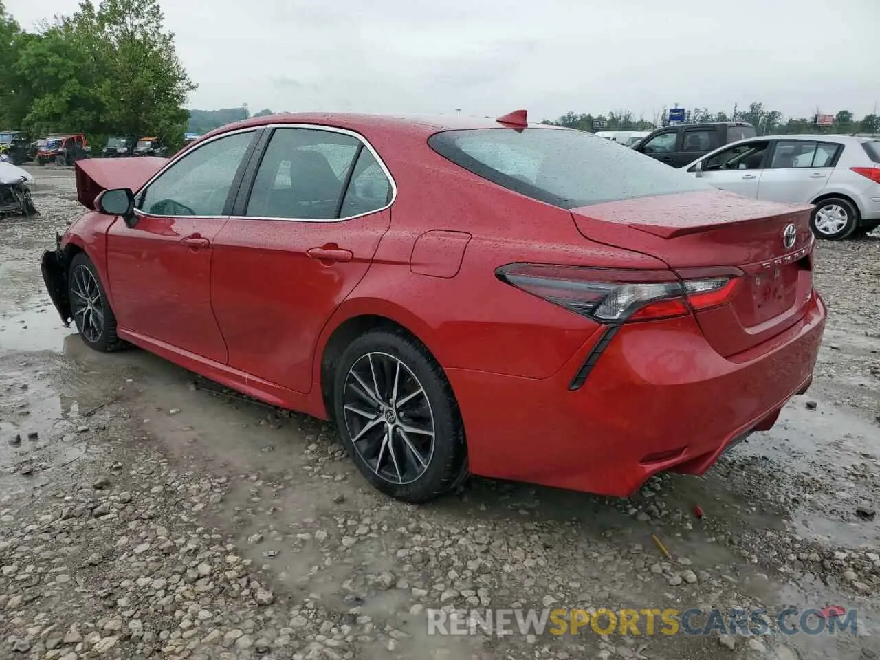 2 fotografías del automóvil dañado 4T1G11AK7MU489184 TOYOTA CAMRY 2021