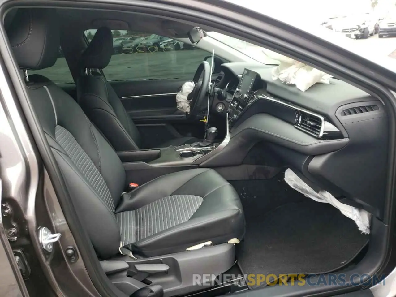 5 fotografías del automóvil dañado 4T1G11AK7MU519963 TOYOTA CAMRY 2021