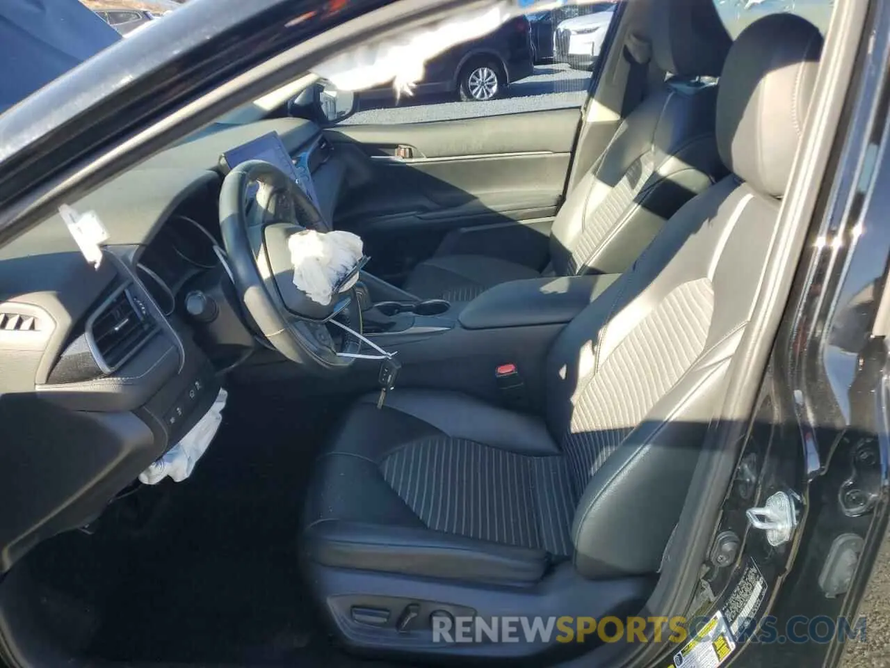 7 fotografías del automóvil dañado 4T1G11AK7MU527853 TOYOTA CAMRY 2021