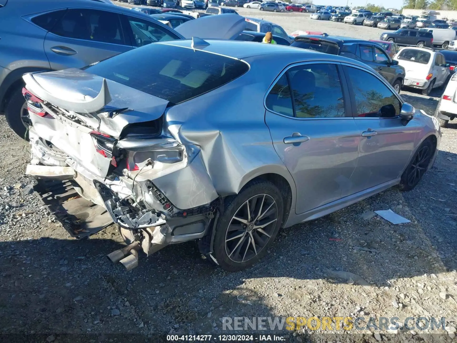 4 fotografías del automóvil dañado 4T1G11AK7MU535371 TOYOTA CAMRY 2021