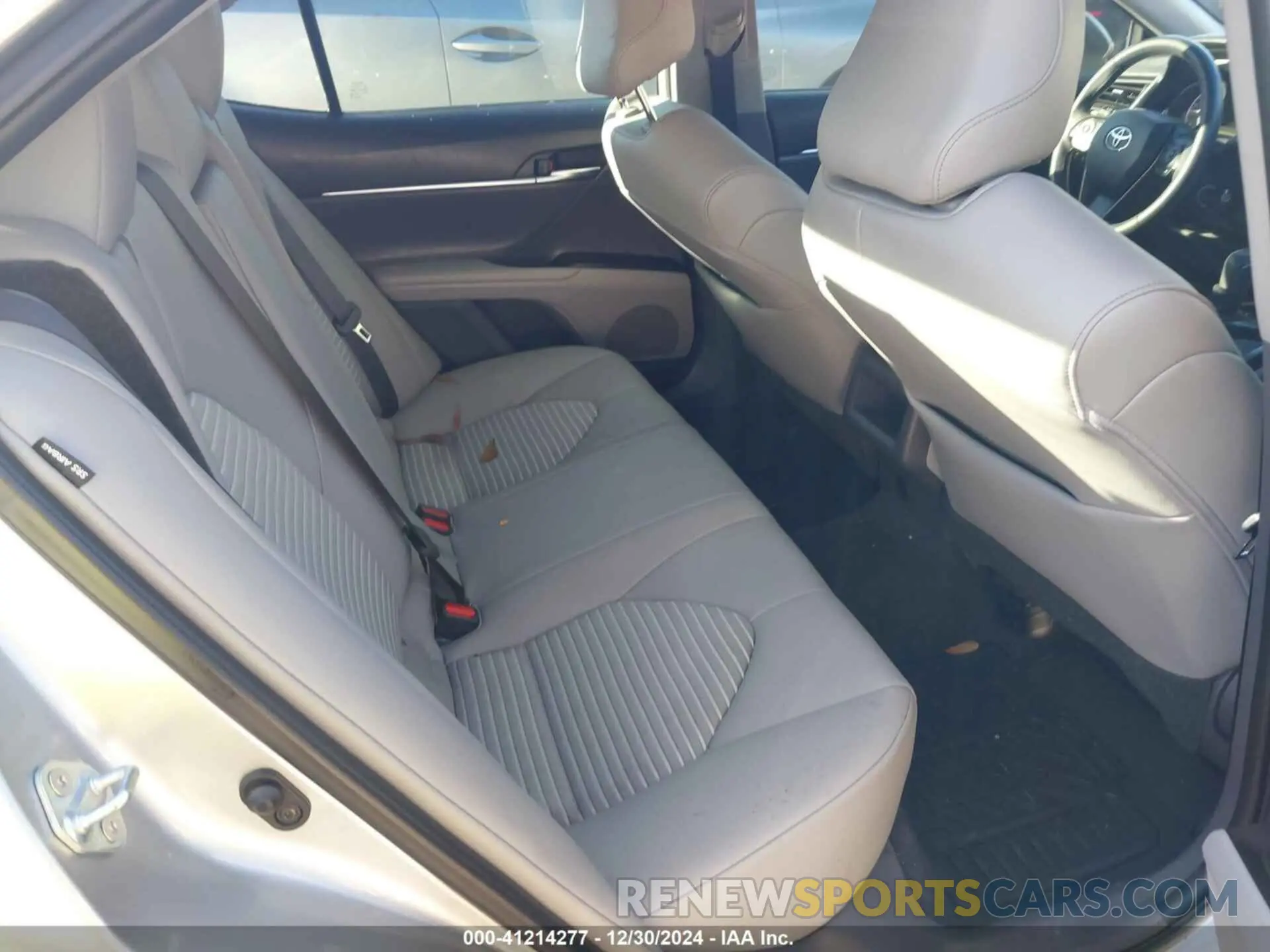 8 fotografías del automóvil dañado 4T1G11AK7MU535371 TOYOTA CAMRY 2021