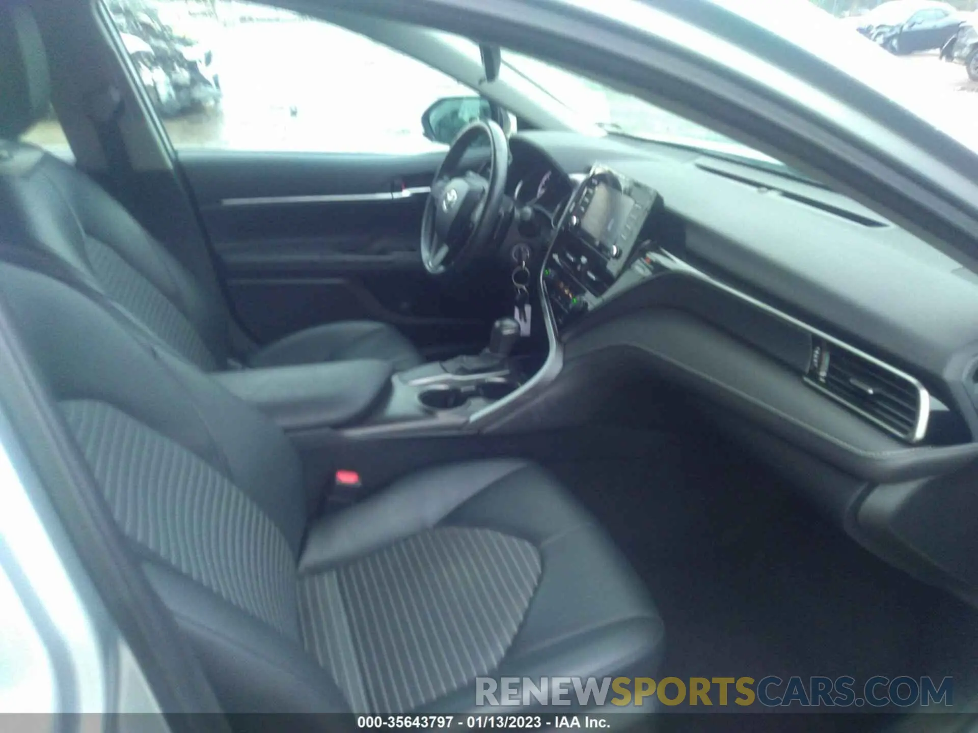 5 fotografías del automóvil dañado 4T1G11AK7MU552185 TOYOTA CAMRY 2021
