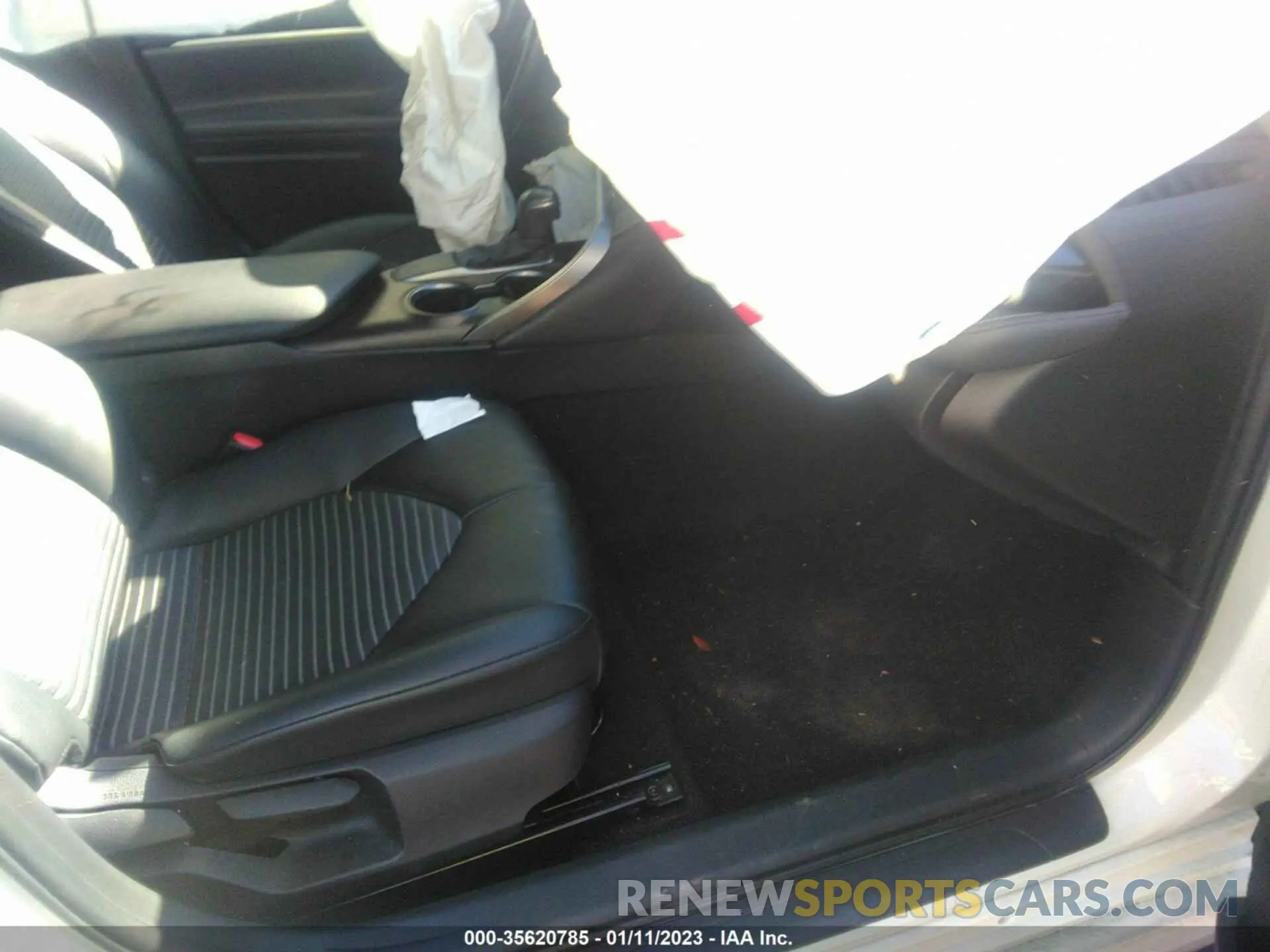 5 fotografías del automóvil dañado 4T1G11AK7MU563851 TOYOTA CAMRY 2021