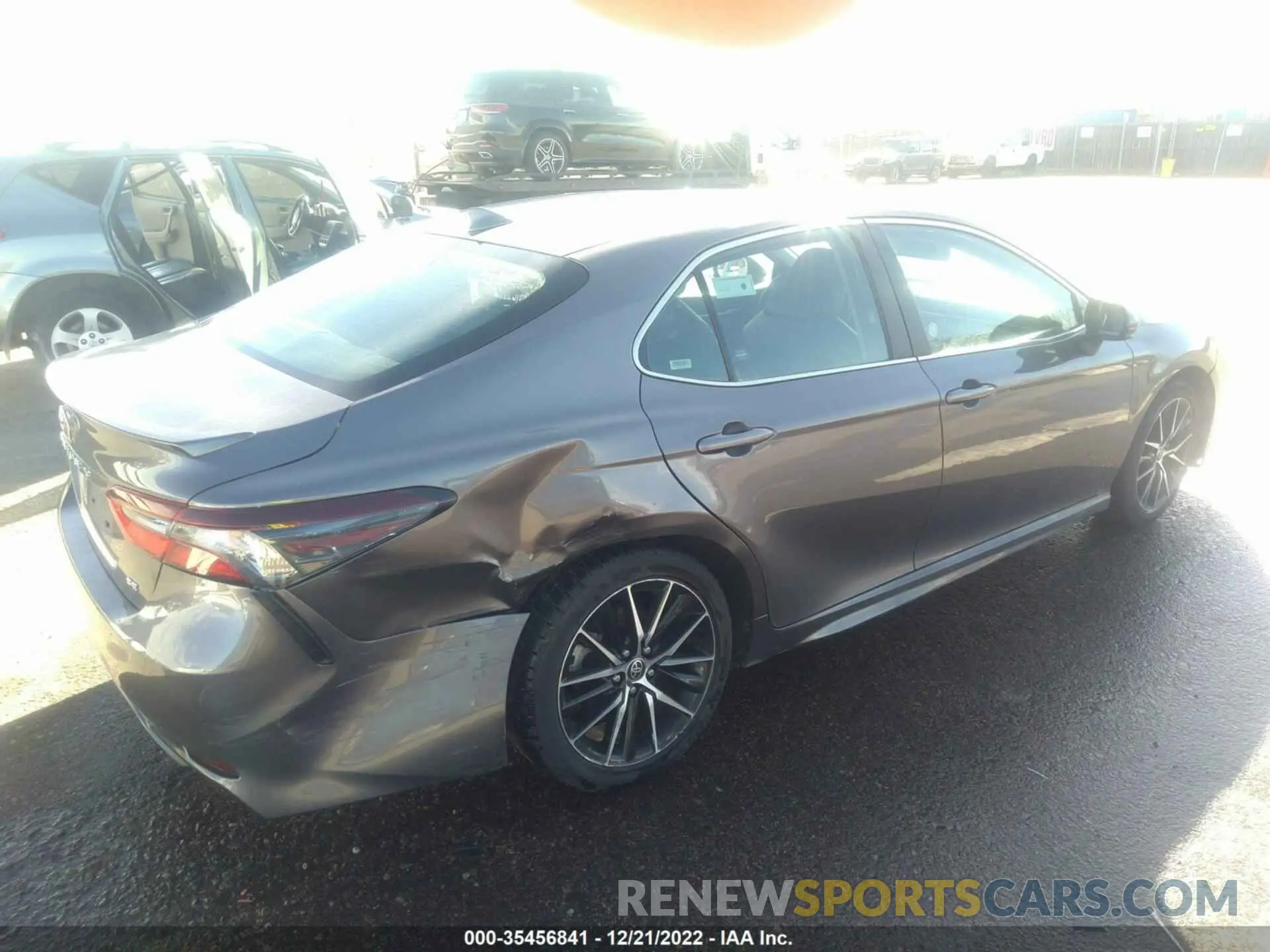 4 fotografías del automóvil dañado 4T1G11AK7MU585526 TOYOTA CAMRY 2021