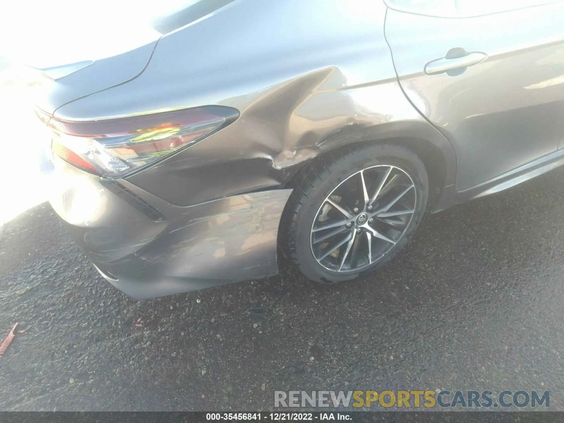 6 fotografías del automóvil dañado 4T1G11AK7MU585526 TOYOTA CAMRY 2021