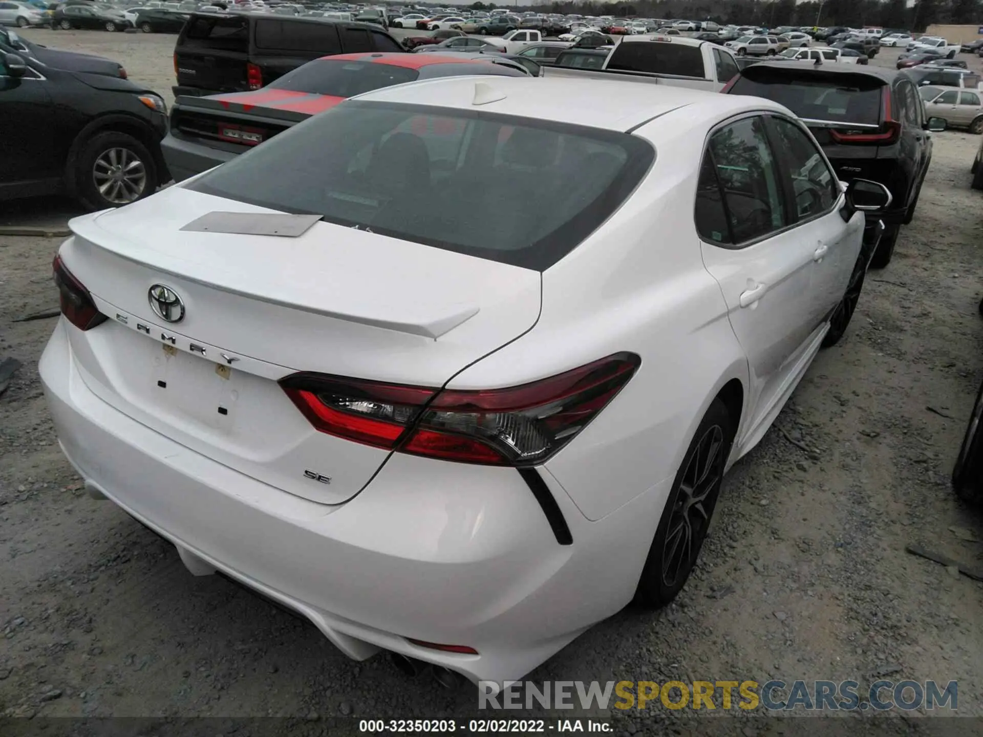 4 fotografías del automóvil dañado 4T1G11AK7MU591293 TOYOTA CAMRY 2021