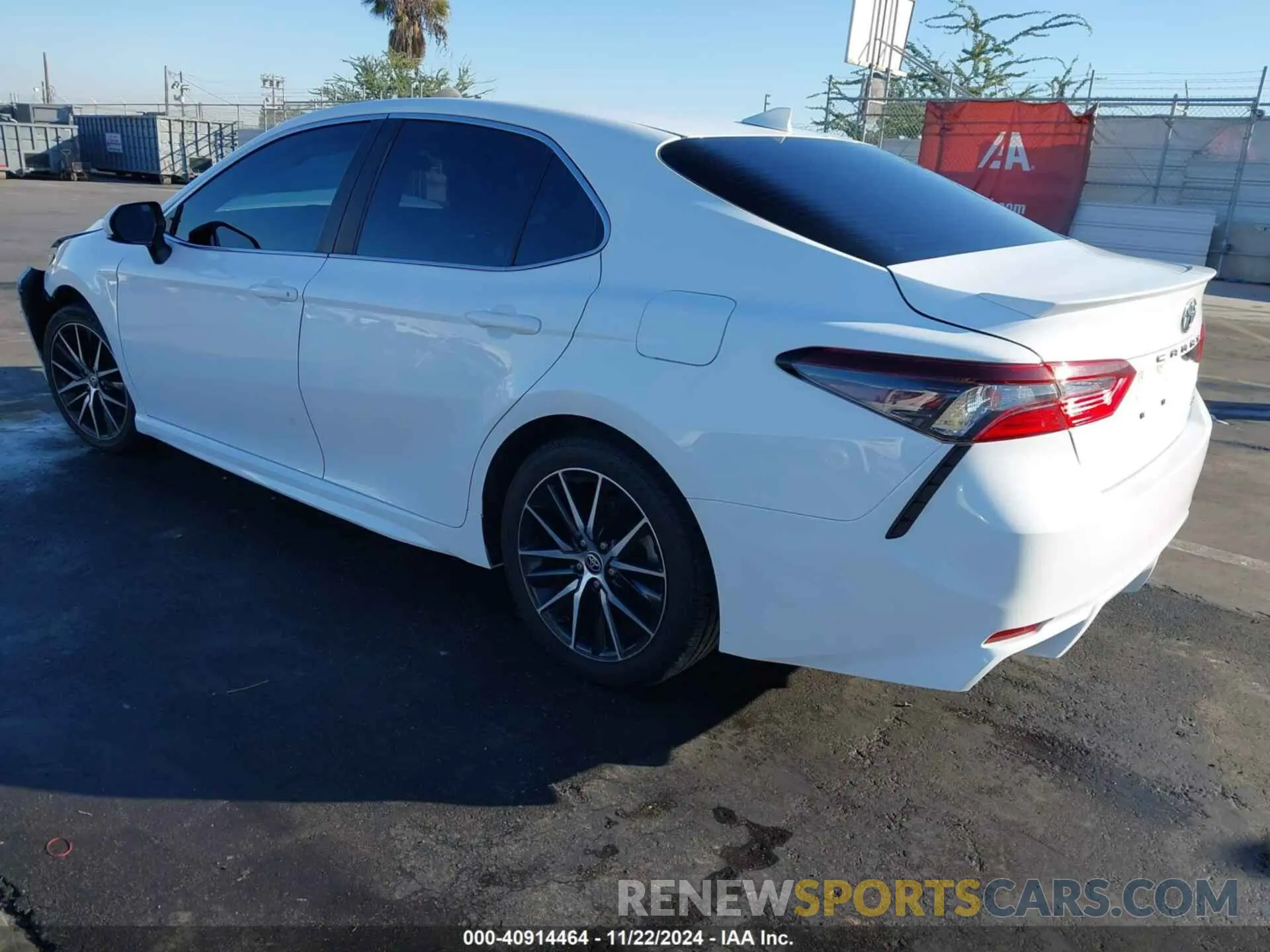 3 fotografías del automóvil dañado 4T1G11AK7MU594243 TOYOTA CAMRY 2021