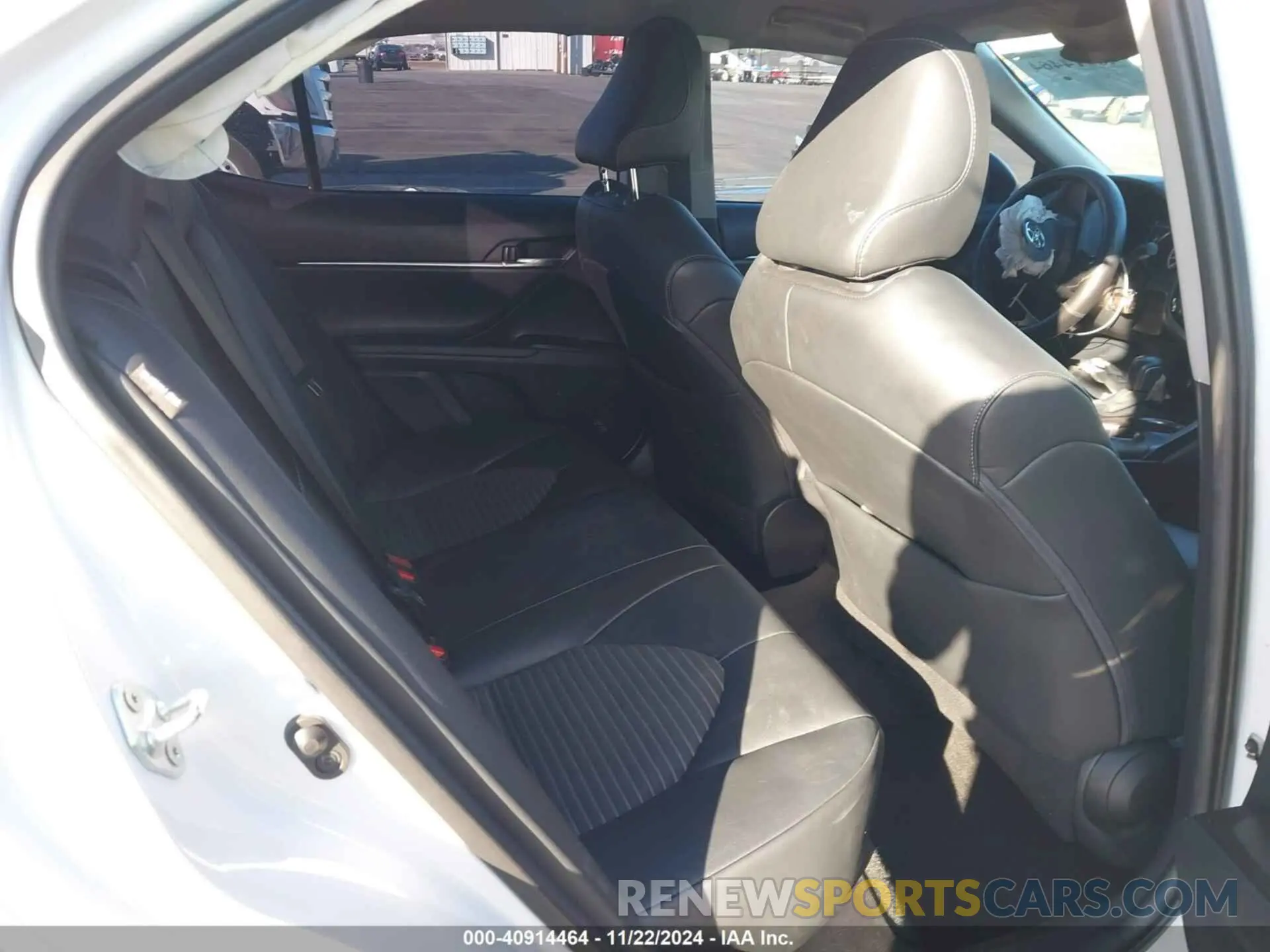 8 fotografías del automóvil dañado 4T1G11AK7MU594243 TOYOTA CAMRY 2021