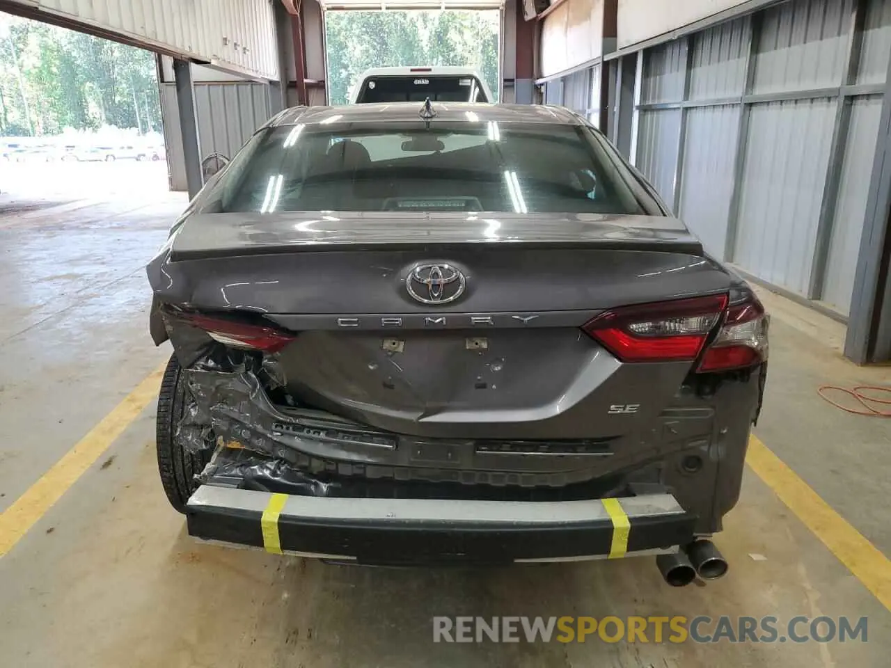 6 fotografías del automóvil dañado 4T1G11AK7MU598387 TOYOTA CAMRY 2021