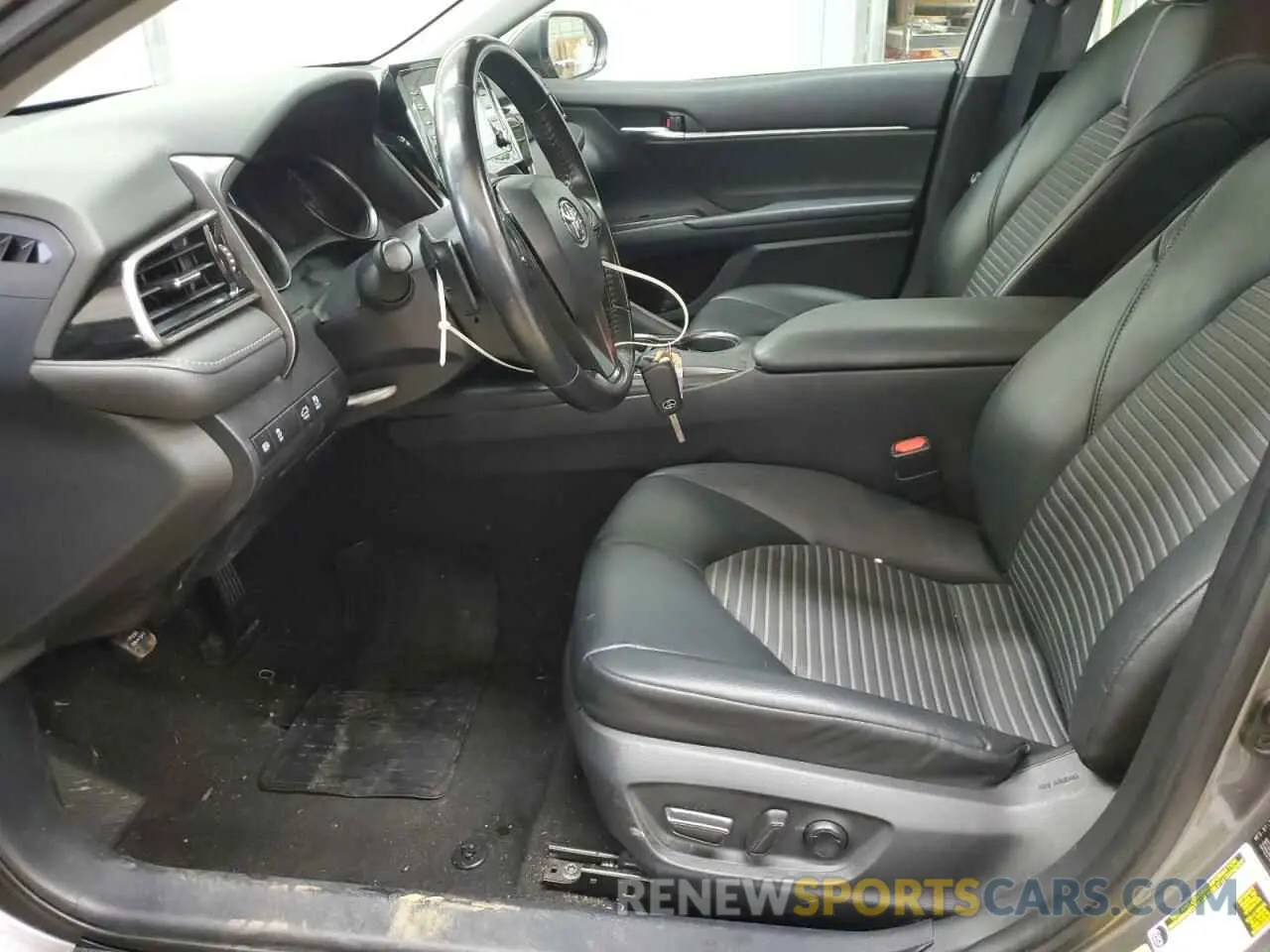 7 fotografías del automóvil dañado 4T1G11AK7MU598387 TOYOTA CAMRY 2021