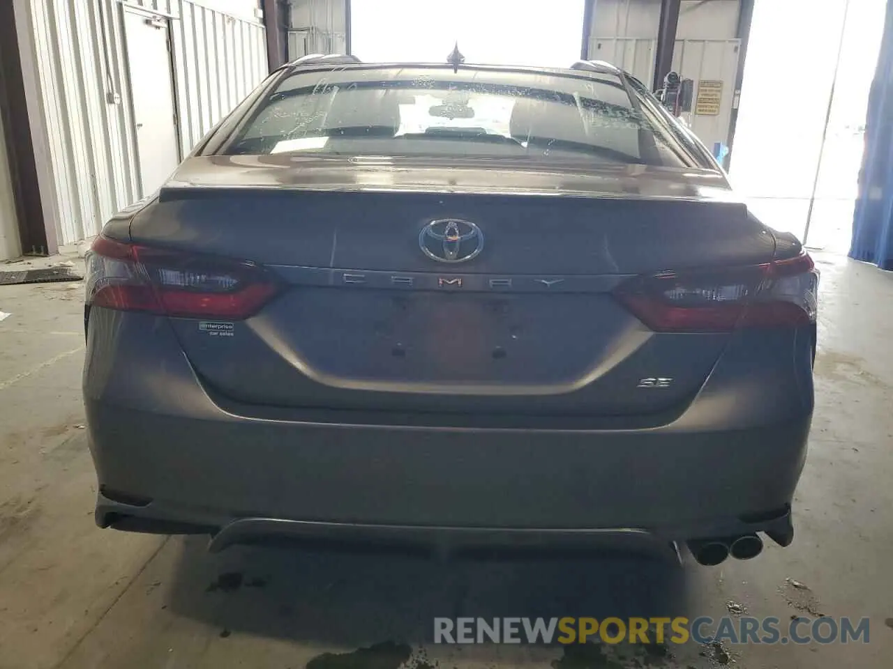 6 fotografías del automóvil dañado 4T1G11AK7MU600946 TOYOTA CAMRY 2021
