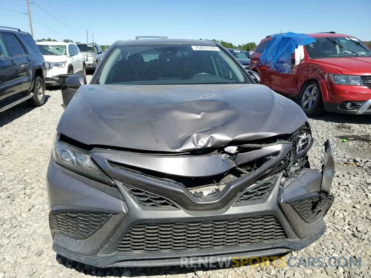 5 fotografías del automóvil dañado 4T1G11AK7MU608139 TOYOTA CAMRY 2021
