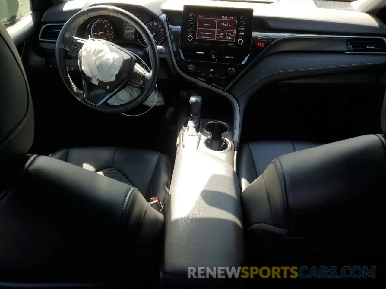 8 fotografías del automóvil dañado 4T1G11AK7MU608139 TOYOTA CAMRY 2021