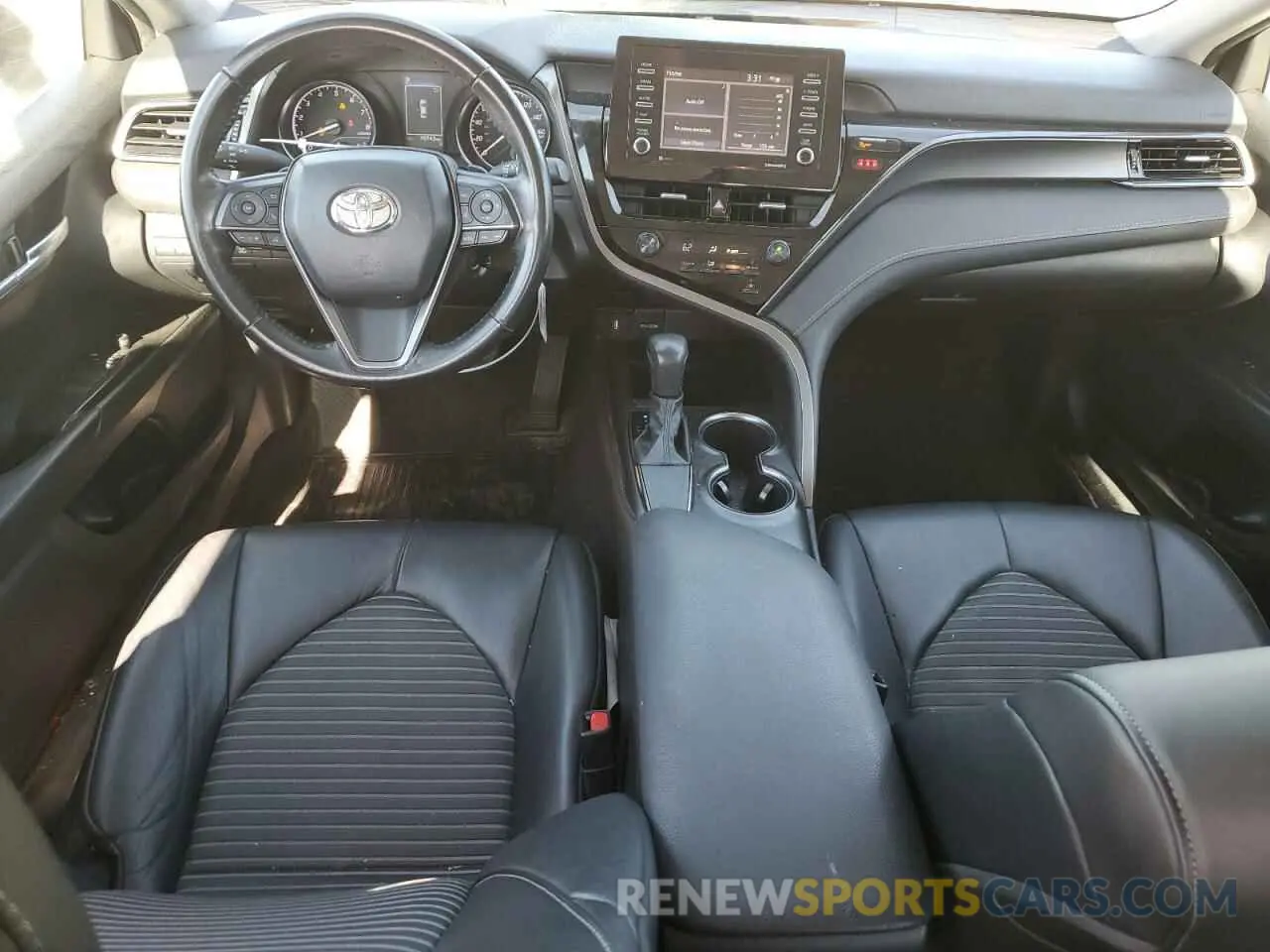 8 fotografías del automóvil dañado 4T1G11AK7MU608335 TOYOTA CAMRY 2021