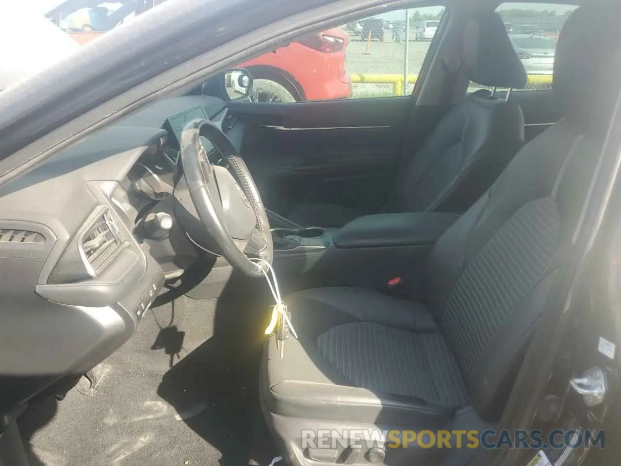 7 fotografías del automóvil dañado 4T1G11AK8MU422478 TOYOTA CAMRY 2021