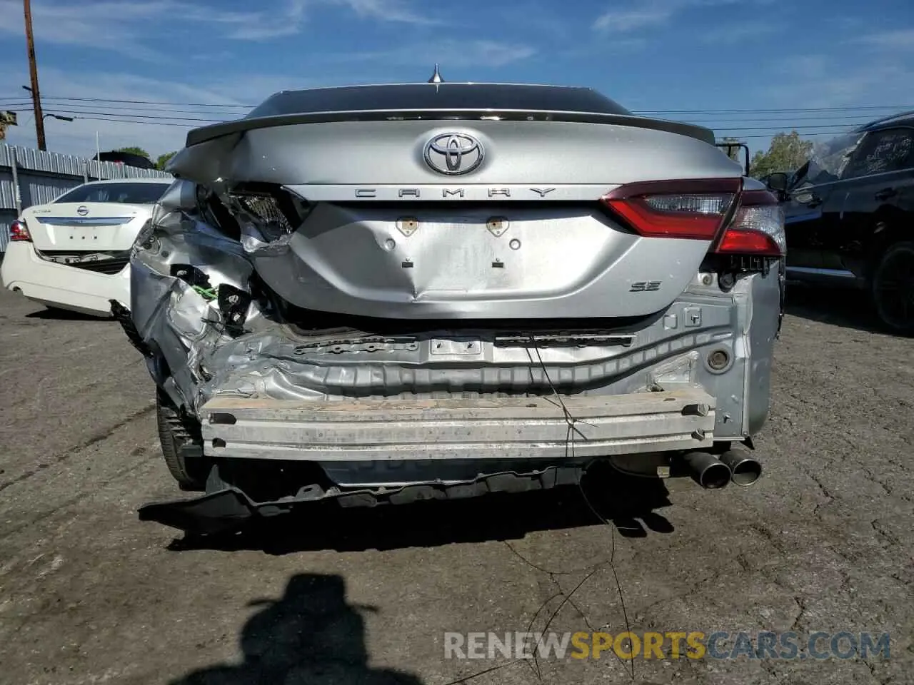 6 fotografías del automóvil dañado 4T1G11AK8MU425865 TOYOTA CAMRY 2021