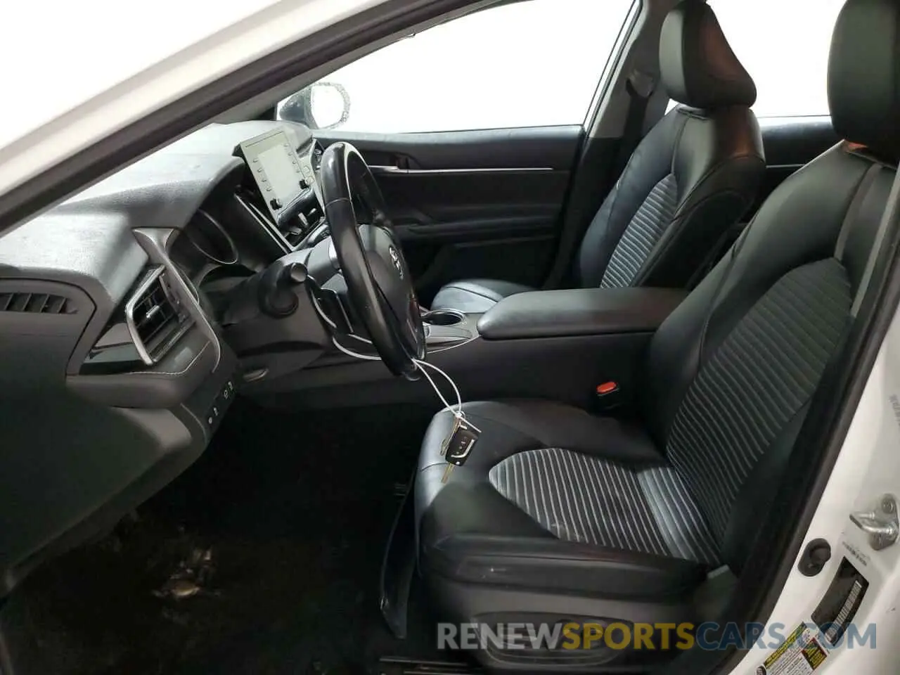 7 fotografías del automóvil dañado 4T1G11AK8MU454251 TOYOTA CAMRY 2021