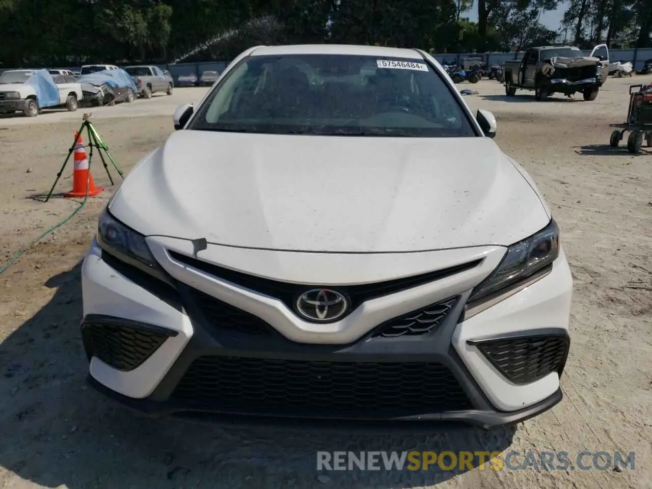 5 fotografías del automóvil dañado 4T1G11AK8MU454959 TOYOTA CAMRY 2021