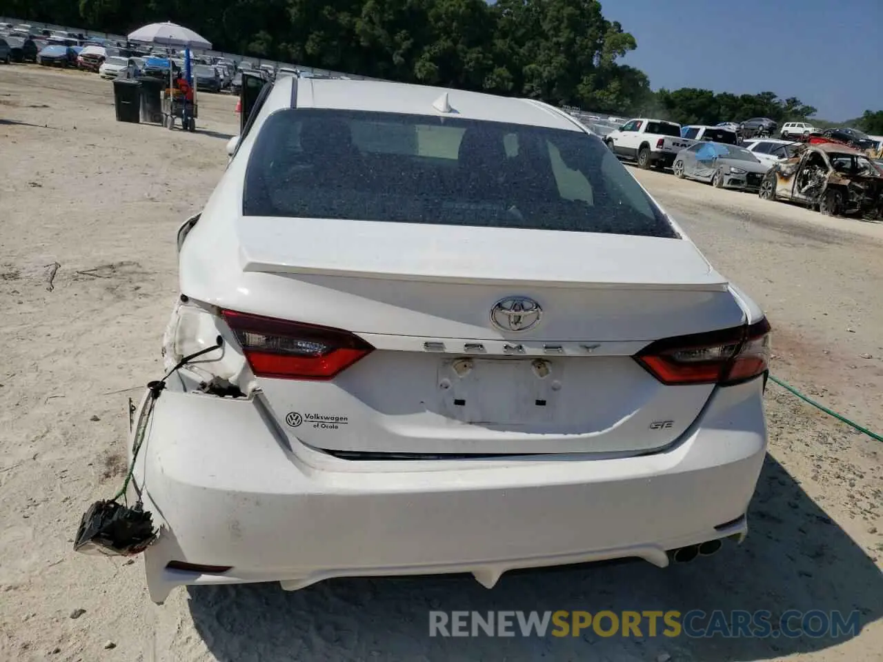 6 fotografías del automóvil dañado 4T1G11AK8MU454959 TOYOTA CAMRY 2021