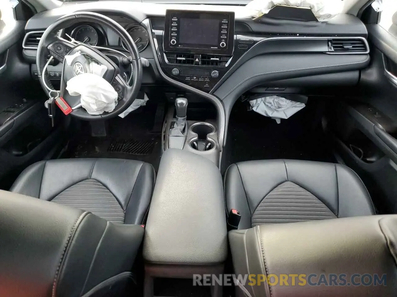 8 fotografías del automóvil dañado 4T1G11AK8MU469879 TOYOTA CAMRY 2021