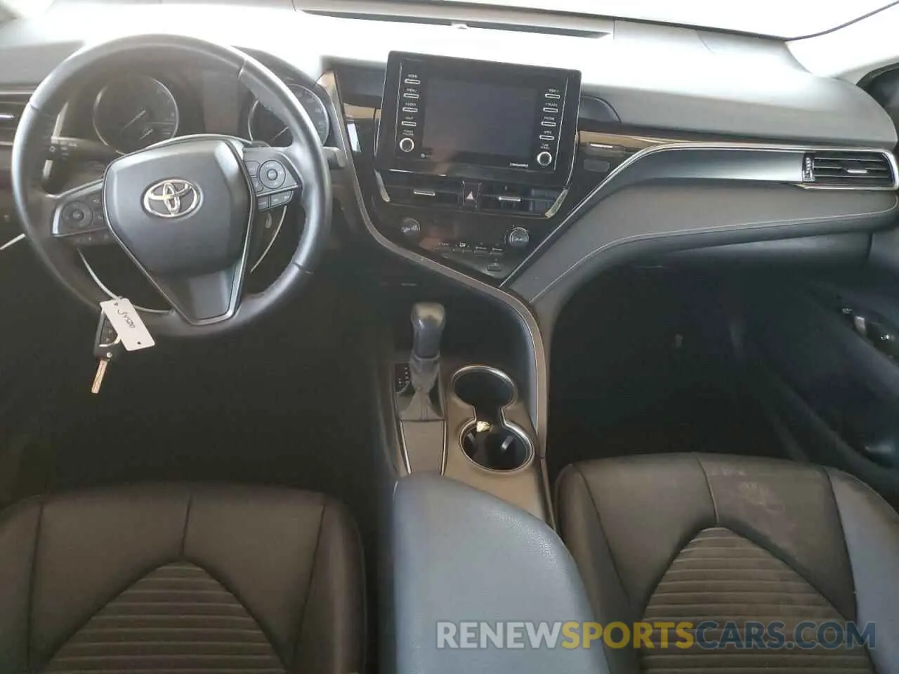 8 fotografías del automóvil dañado 4T1G11AK8MU476783 TOYOTA CAMRY 2021