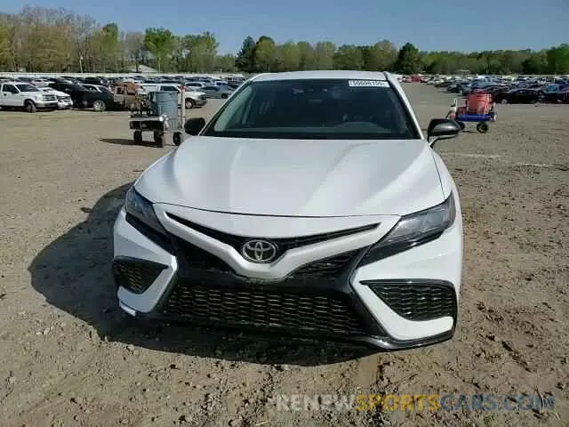 11 fotografías del automóvil dañado 4T1G11AK8MU484124 TOYOTA CAMRY 2021