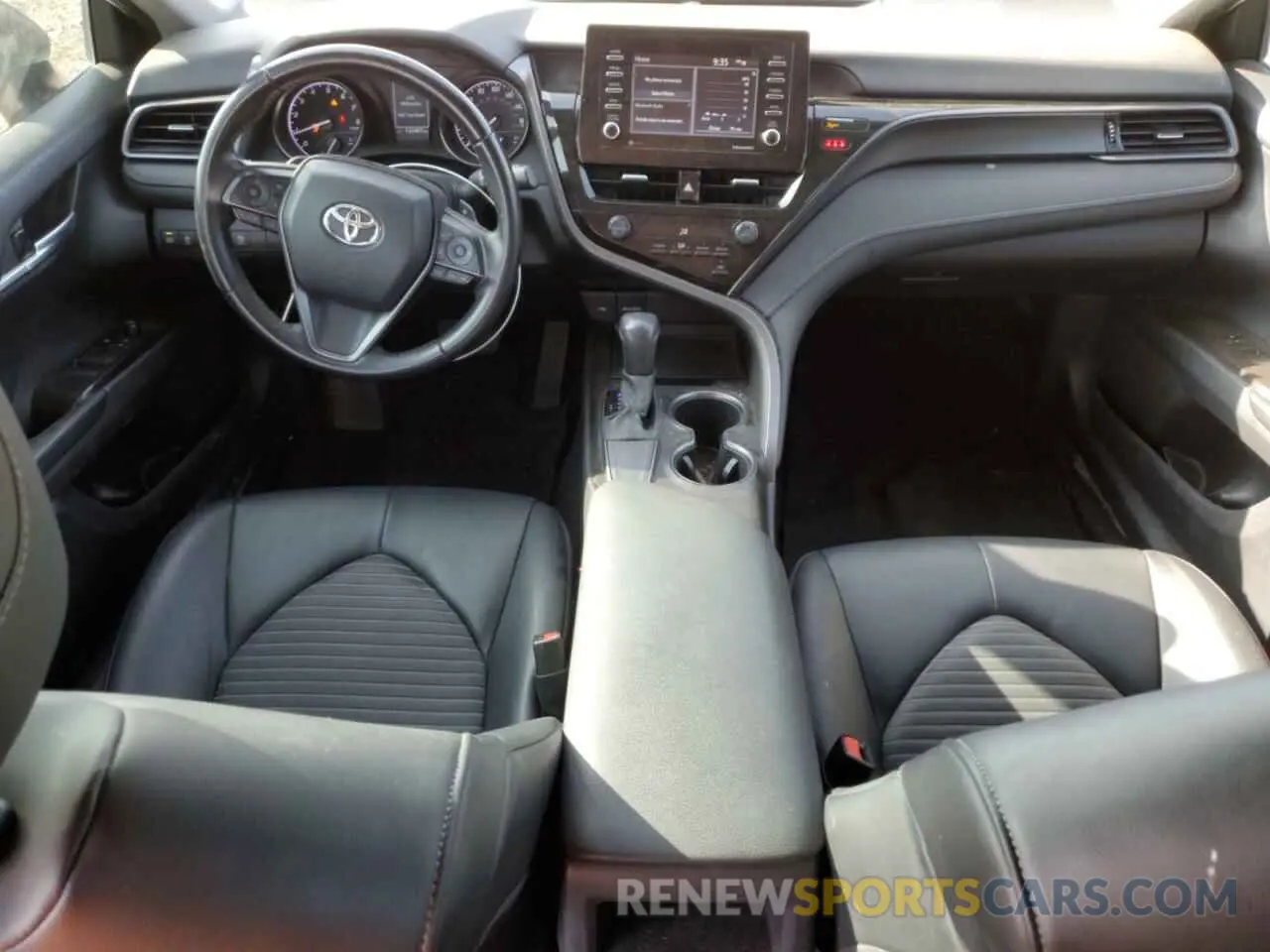 8 fotografías del automóvil dañado 4T1G11AK8MU484124 TOYOTA CAMRY 2021