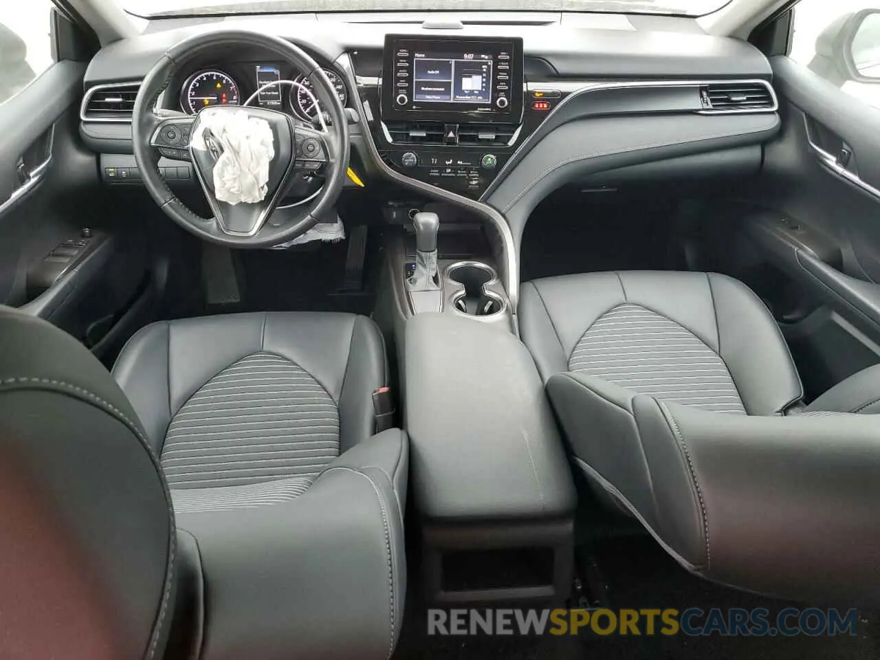 8 fotografías del automóvil dañado 4T1G11AK8MU489355 TOYOTA CAMRY 2021