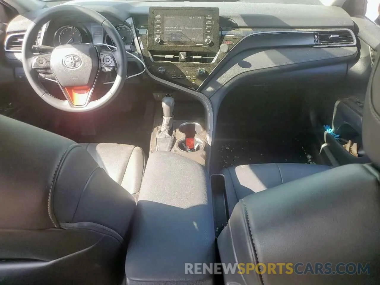 8 fotografías del automóvil dañado 4T1G11AK8MU492871 TOYOTA CAMRY 2021