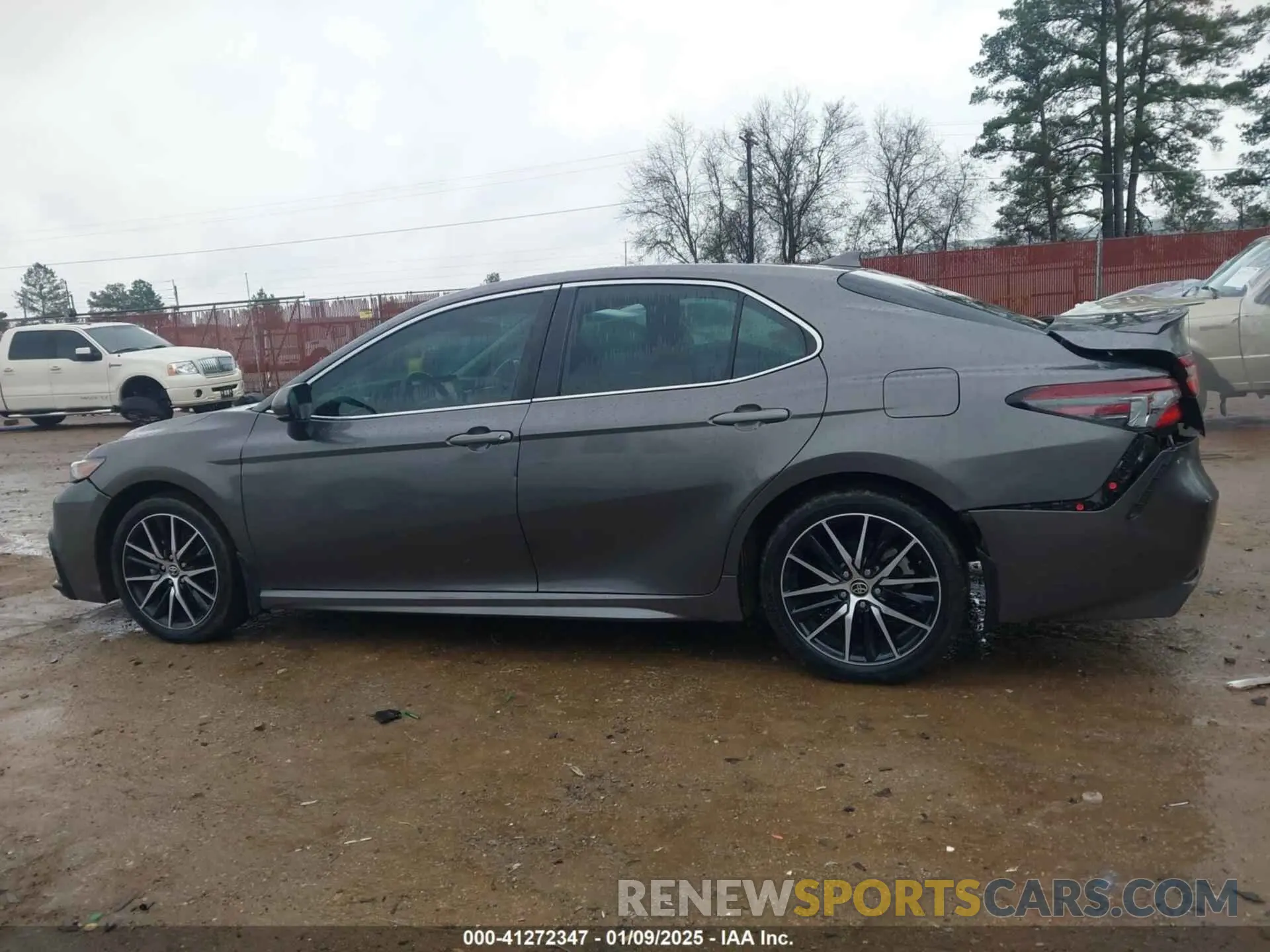 14 fotografías del automóvil dañado 4T1G11AK8MU493115 TOYOTA CAMRY 2021