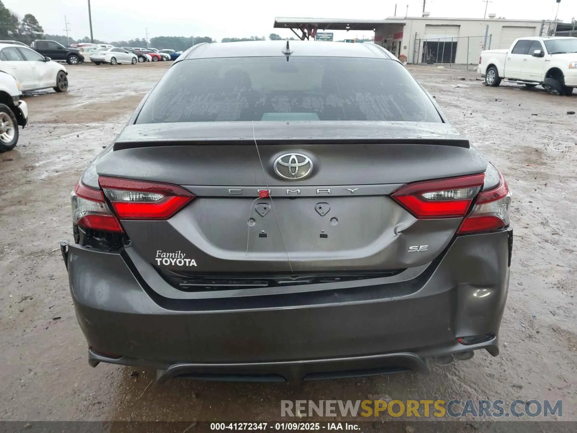 17 fotografías del automóvil dañado 4T1G11AK8MU493115 TOYOTA CAMRY 2021