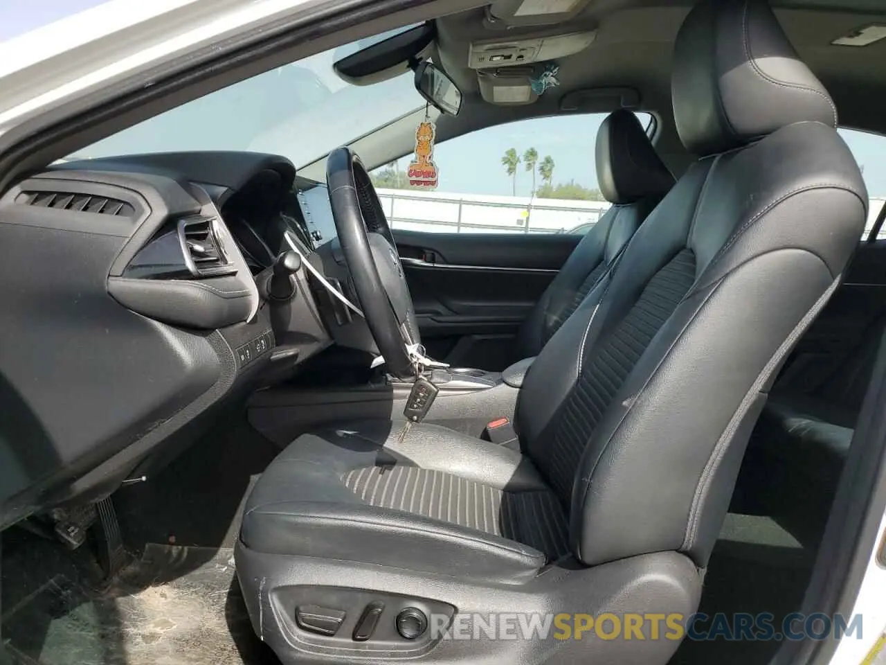 7 fotografías del automóvil dañado 4T1G11AK8MU518434 TOYOTA CAMRY 2021