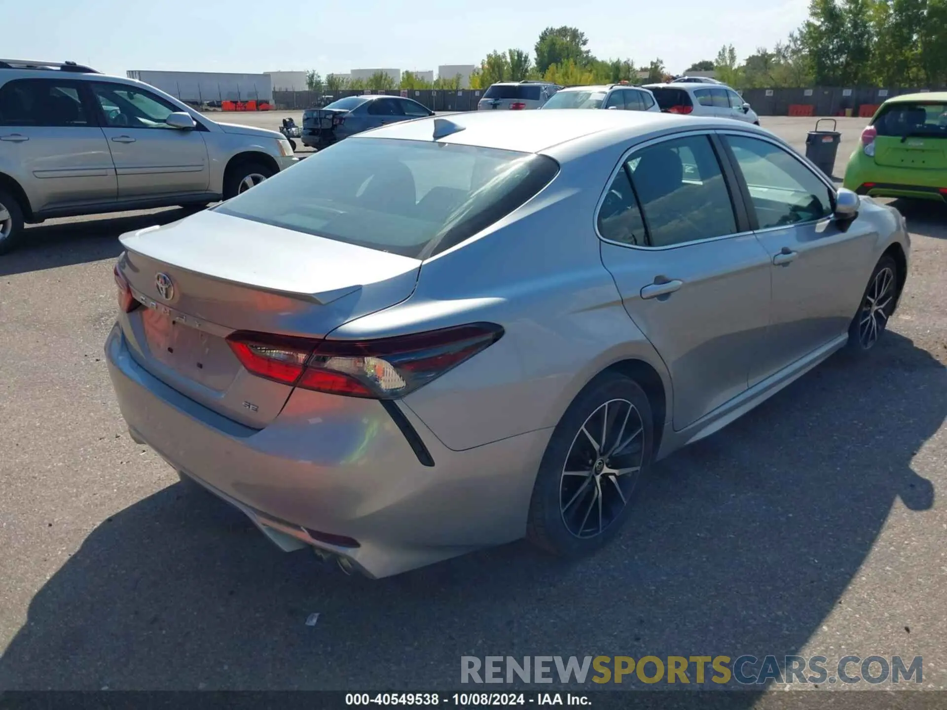 4 fotografías del automóvil dañado 4T1G11AK8MU519180 TOYOTA CAMRY 2021