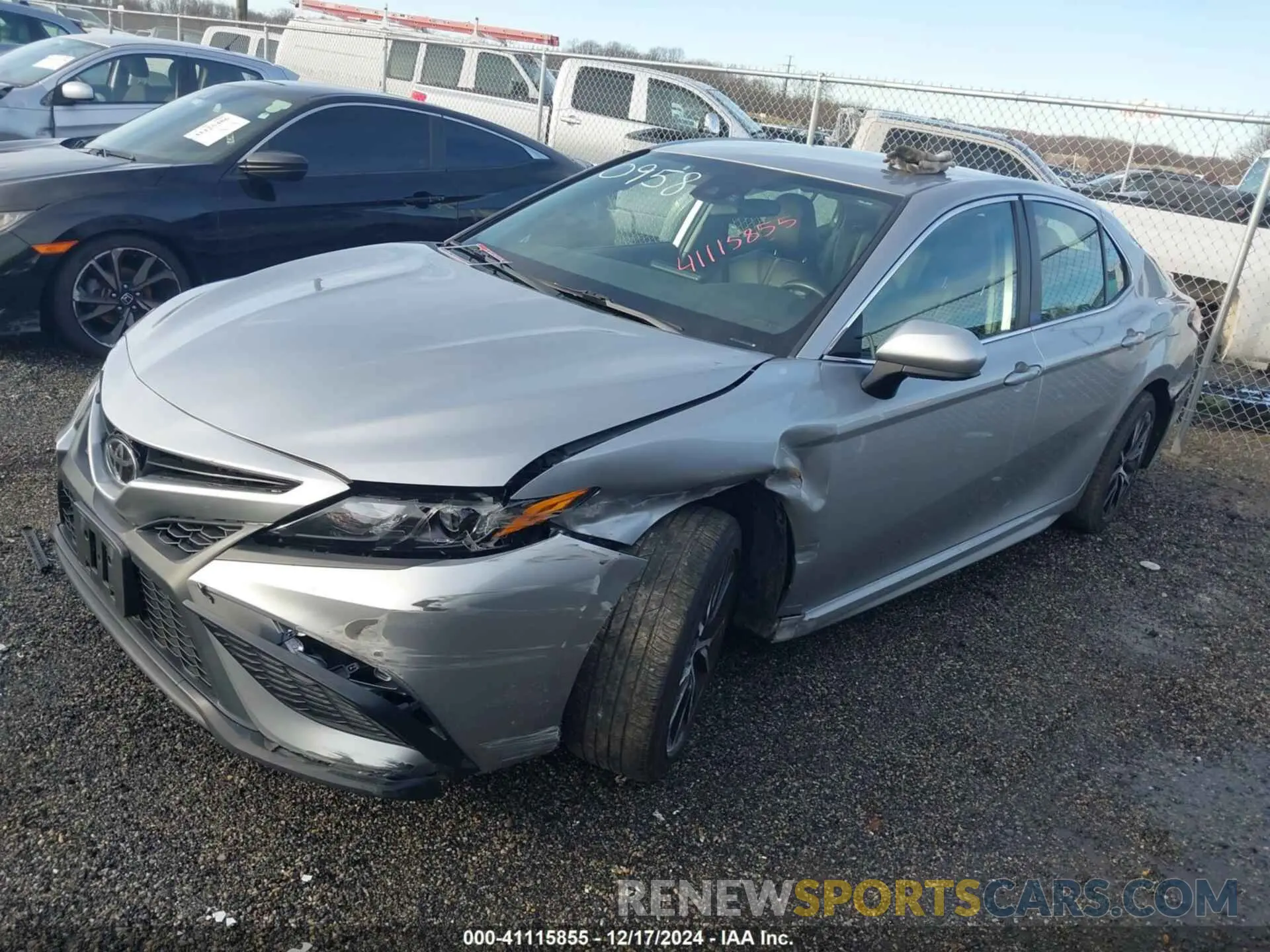 2 fotografías del automóvil dañado 4T1G11AK8MU520958 TOYOTA CAMRY 2021