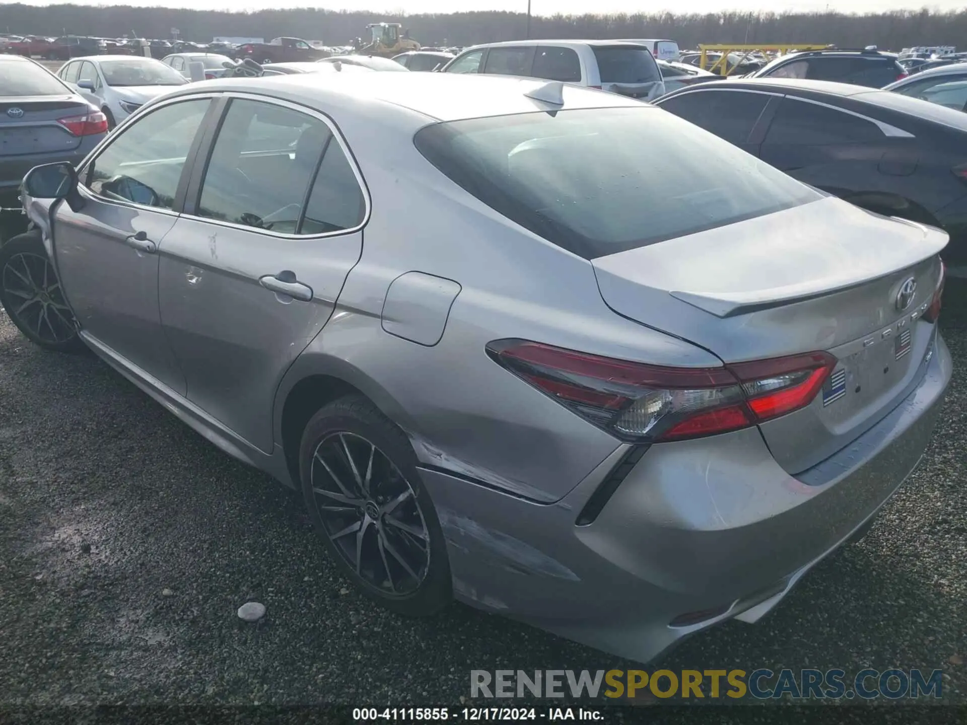 3 fotografías del automóvil dañado 4T1G11AK8MU520958 TOYOTA CAMRY 2021