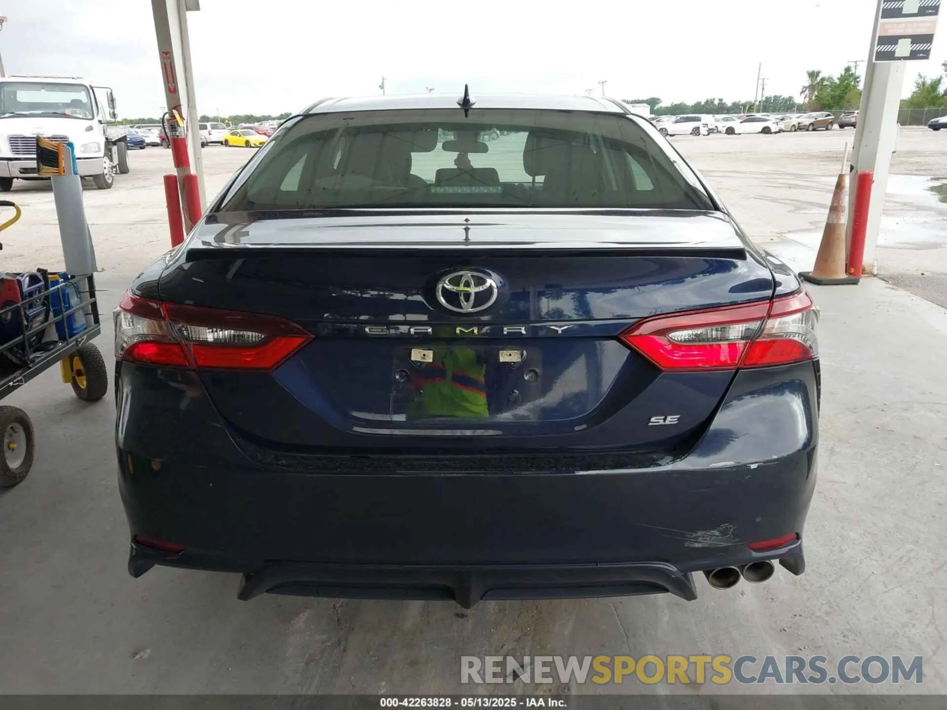 17 fotografías del automóvil dañado 4T1G11AK8MU533631 TOYOTA CAMRY 2021