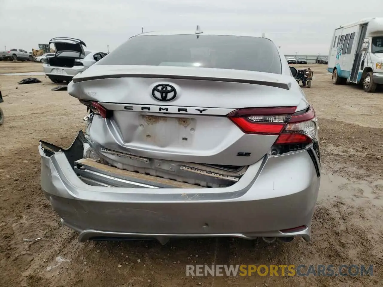 6 fotografías del automóvil dañado 4T1G11AK8MU533810 TOYOTA CAMRY 2021