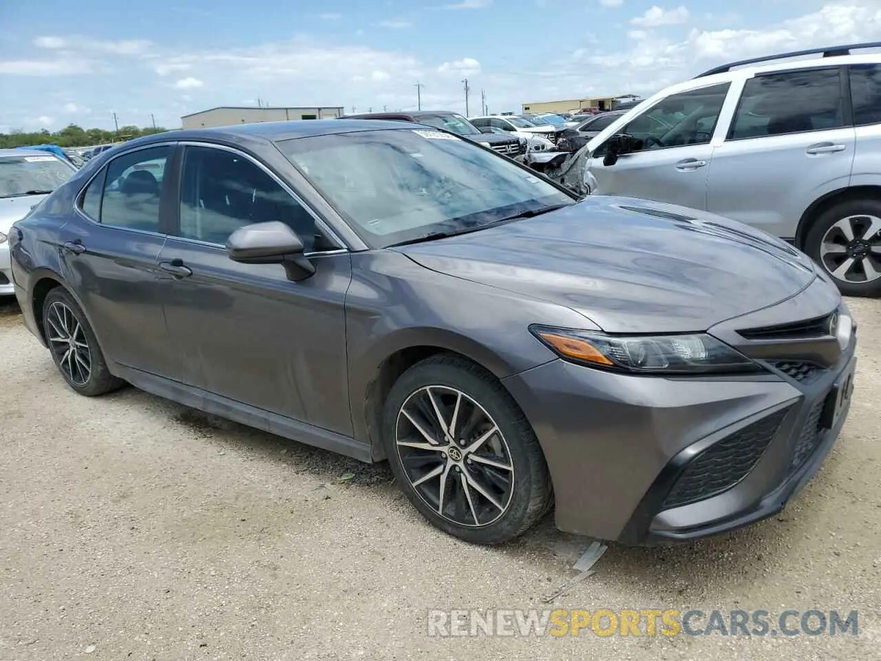 4 fotografías del automóvil dañado 4T1G11AK8MU574356 TOYOTA CAMRY 2021