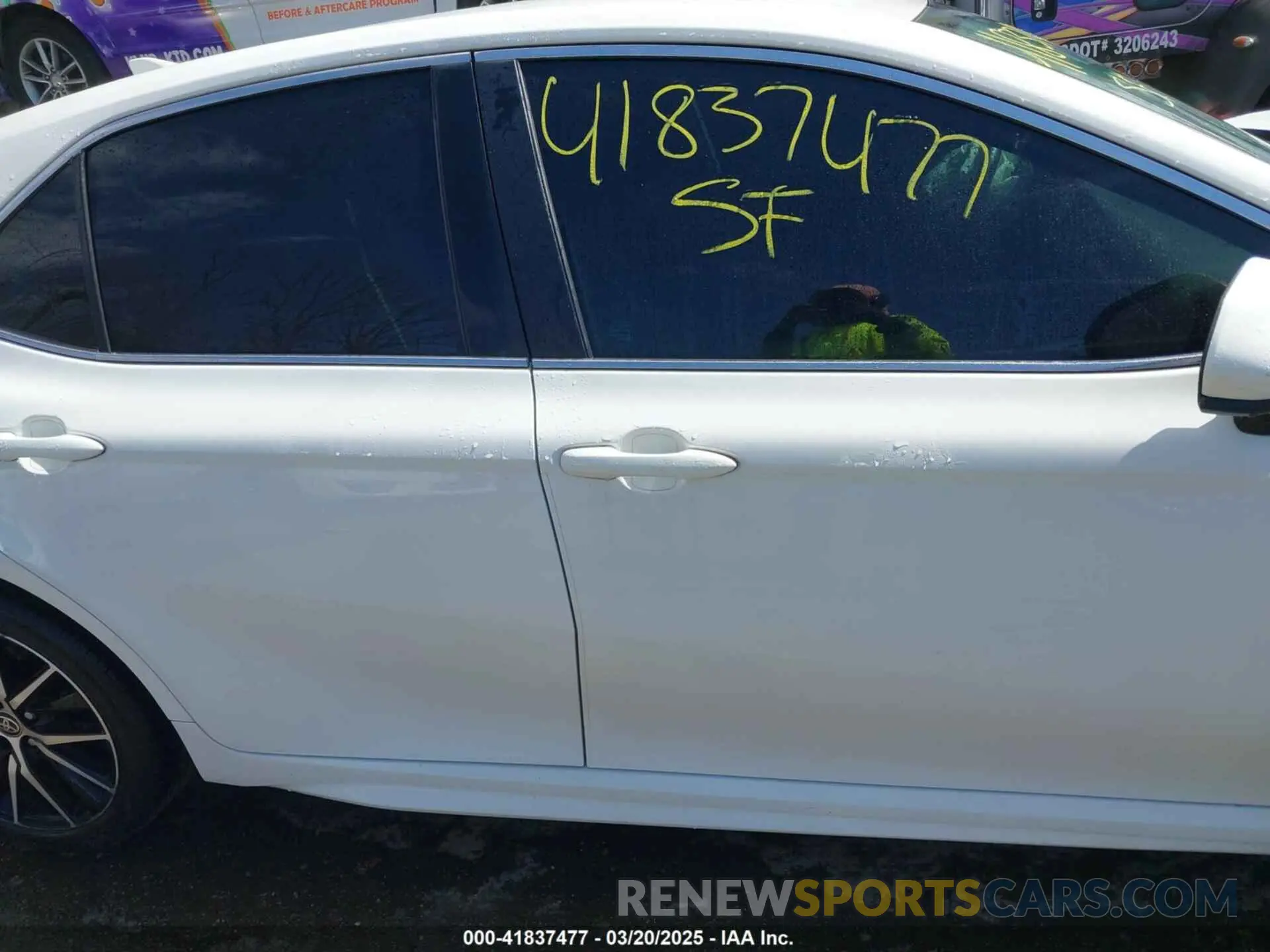 14 fotografías del automóvil dañado 4T1G11AK8MU580500 TOYOTA CAMRY 2021