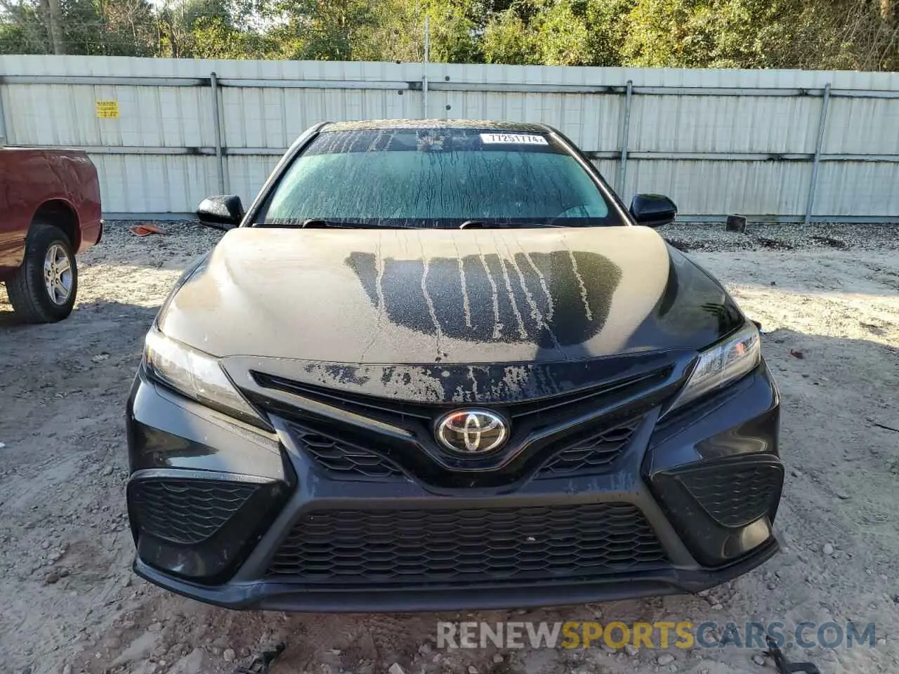 5 fotografías del automóvil dañado 4T1G11AK8MU588984 TOYOTA CAMRY 2021
