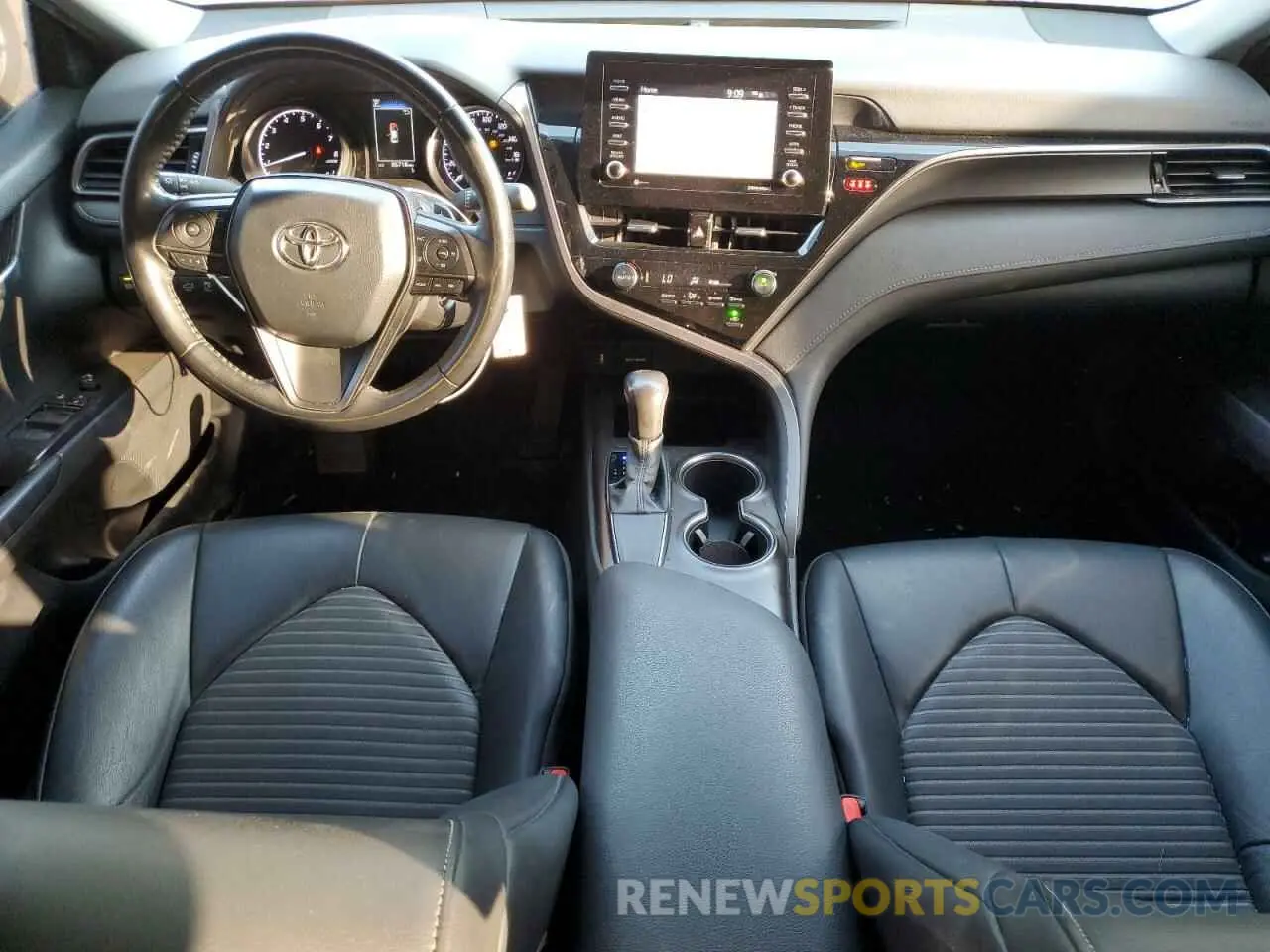 8 fotografías del automóvil dañado 4T1G11AK8MU588984 TOYOTA CAMRY 2021