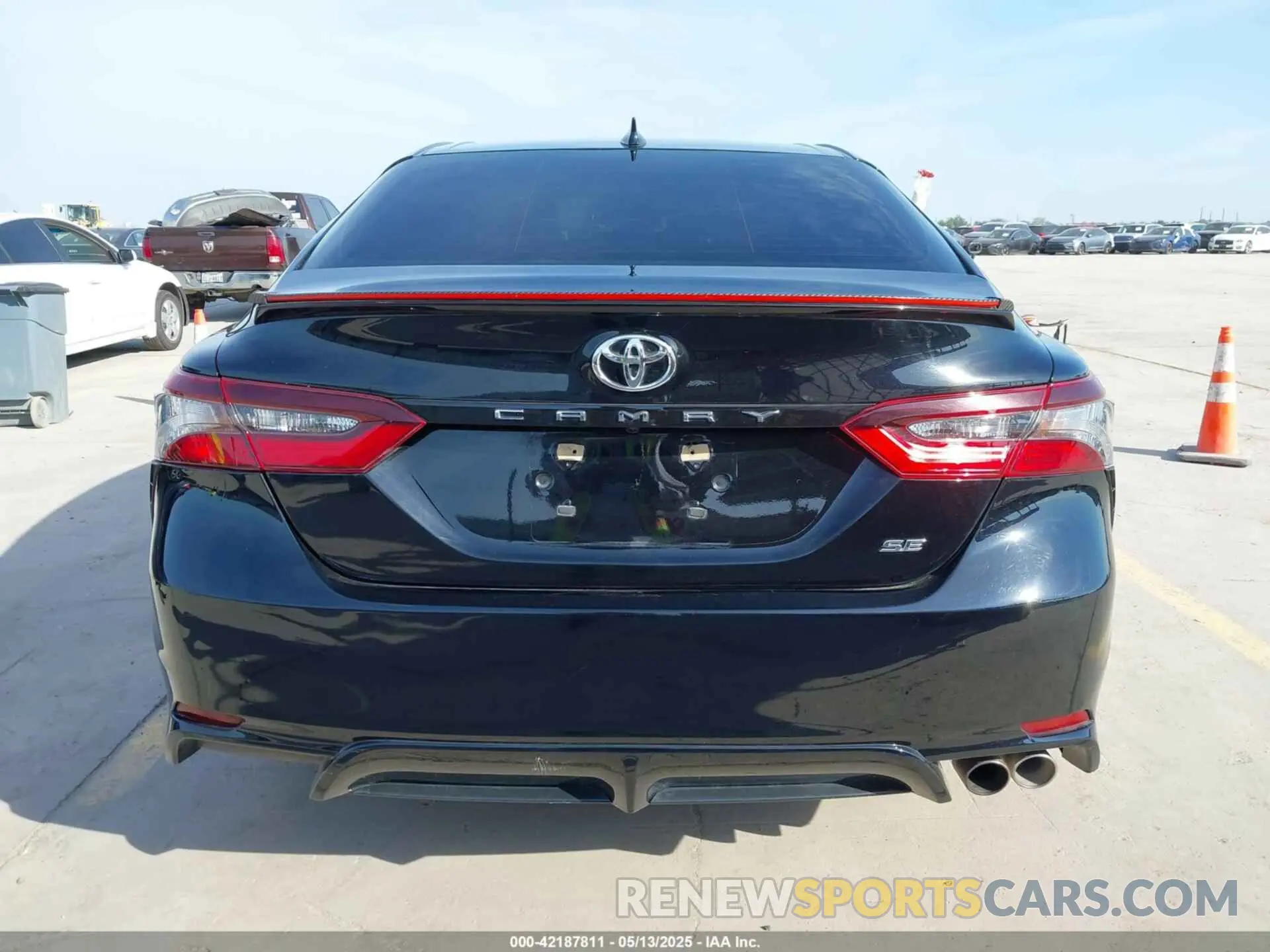 17 fotografías del automóvil dañado 4T1G11AK8MU594896 TOYOTA CAMRY 2021