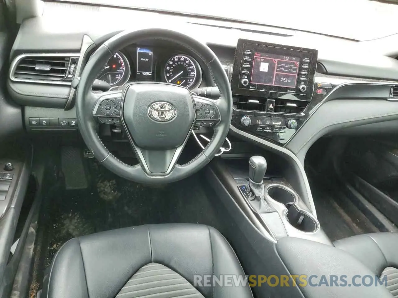8 fotografías del automóvil dañado 4T1G11AK9MU403809 TOYOTA CAMRY 2021