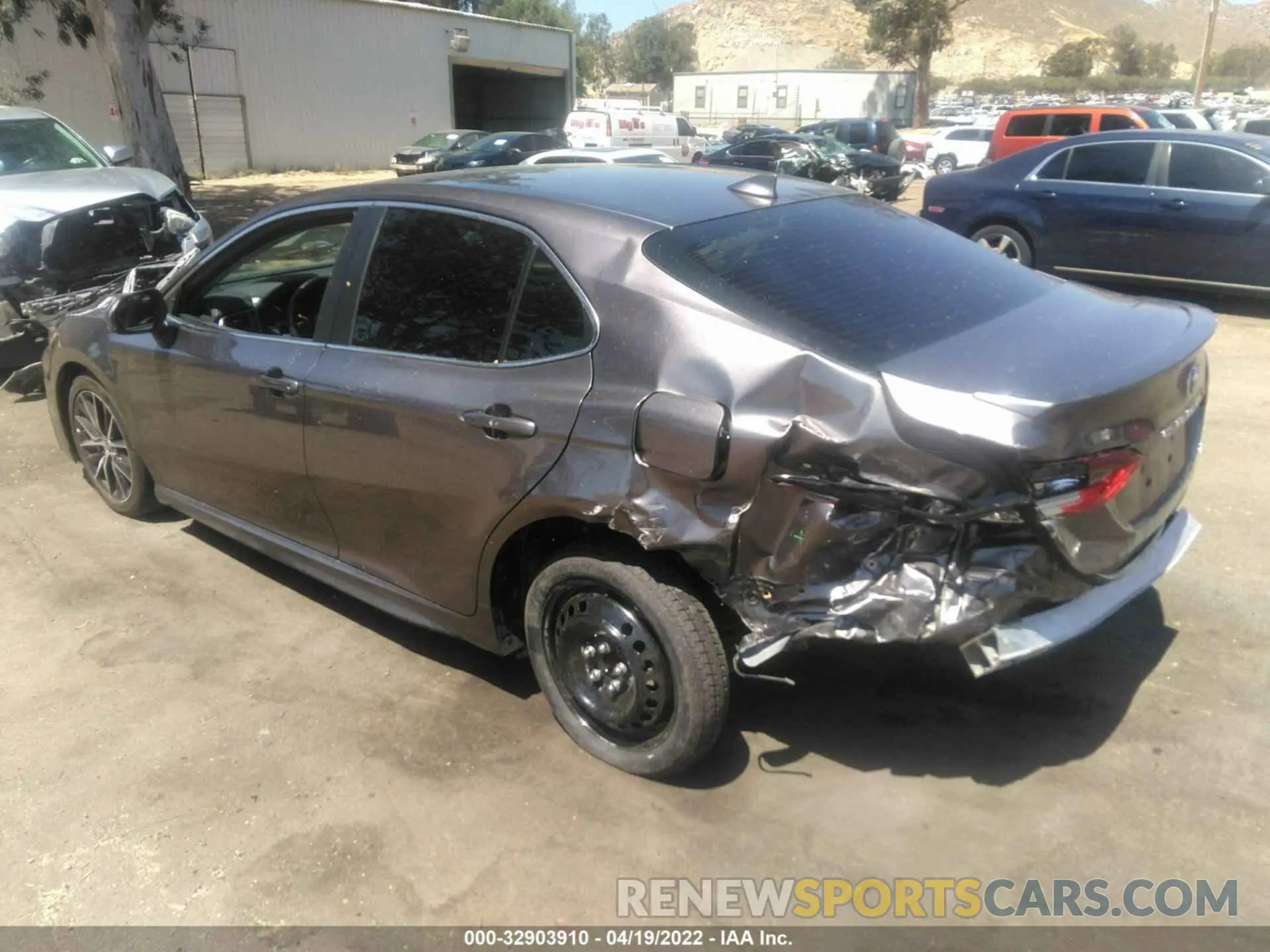 3 fotografías del automóvil dañado 4T1G11AK9MU422506 TOYOTA CAMRY 2021