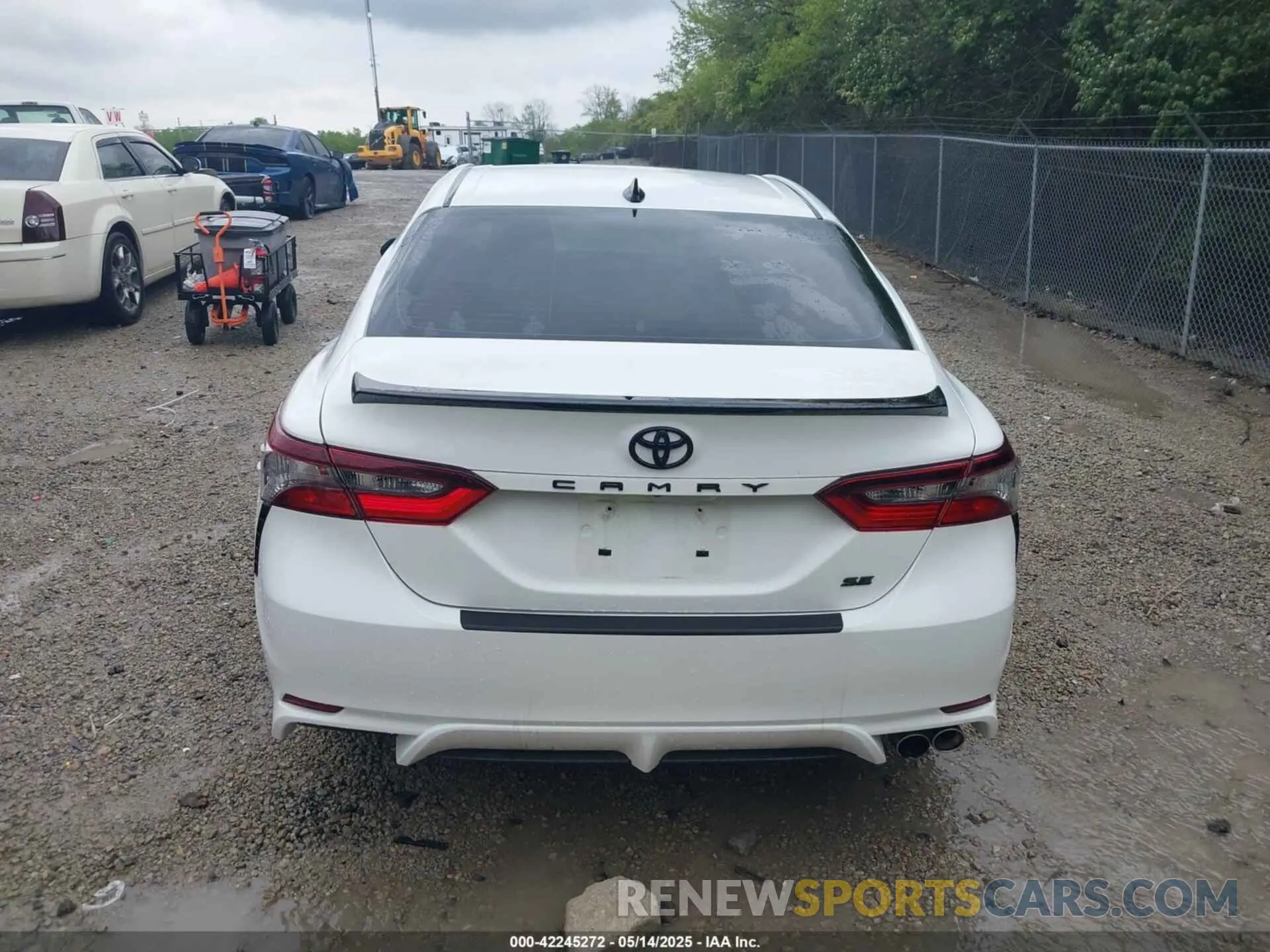 17 fotografías del automóvil dañado 4T1G11AK9MU440780 TOYOTA CAMRY 2021