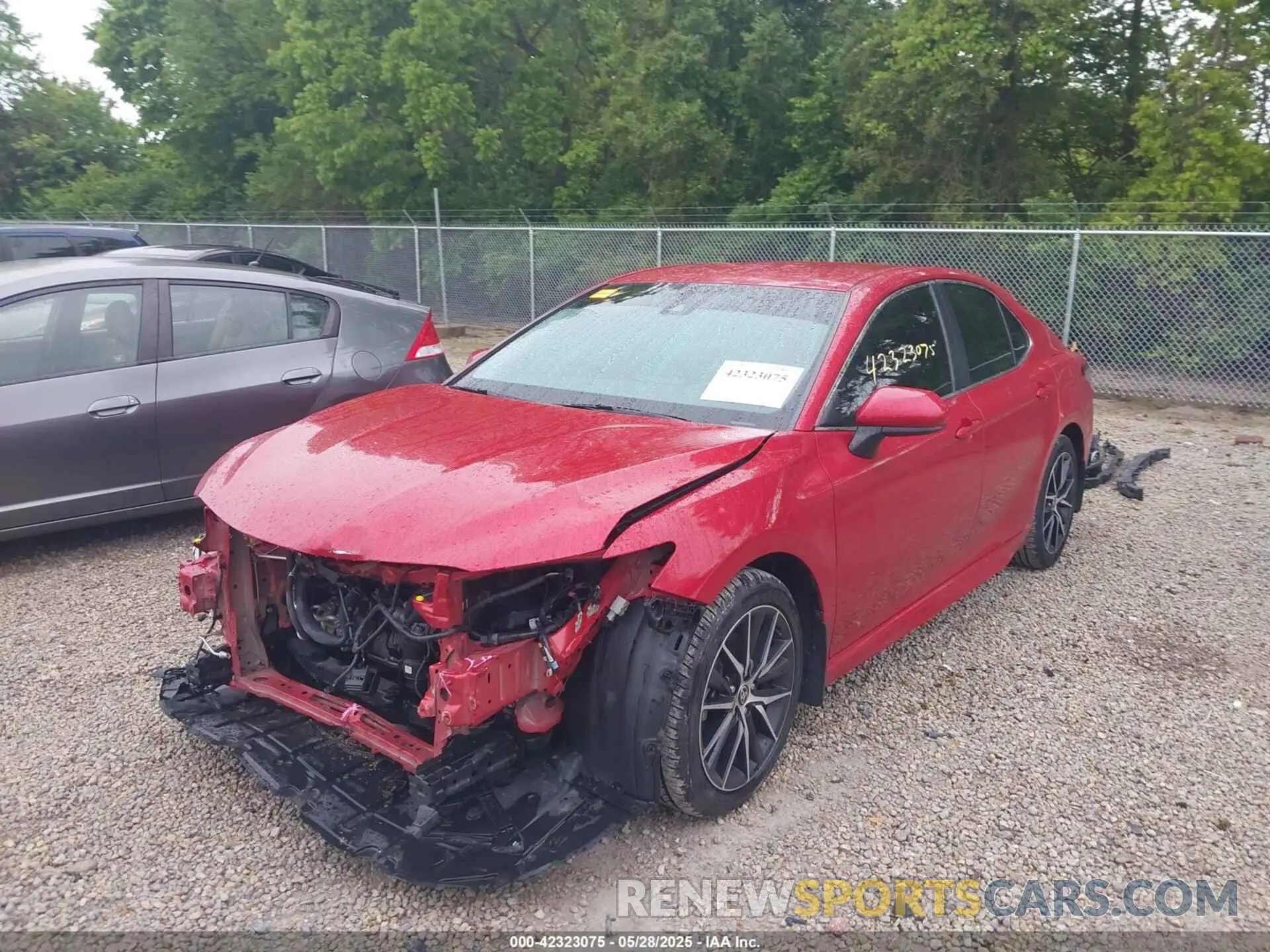 2 fotografías del automóvil dañado 4T1G11AK9MU442397 TOYOTA CAMRY 2021