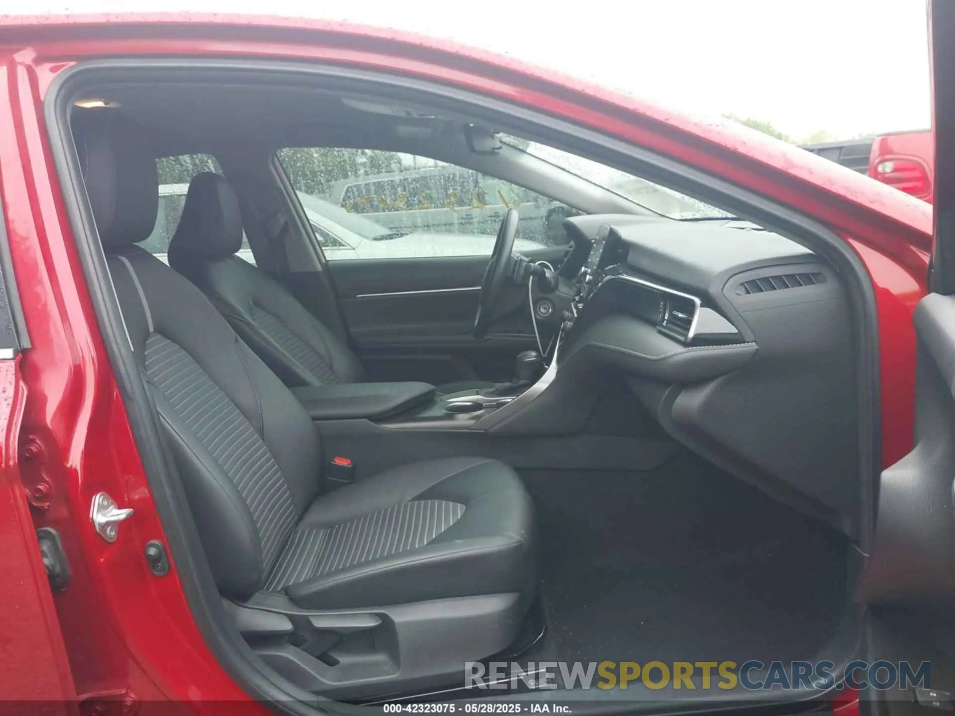 5 fotografías del automóvil dañado 4T1G11AK9MU442397 TOYOTA CAMRY 2021